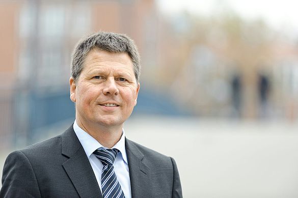 Senator Dr. Joachim Lohse