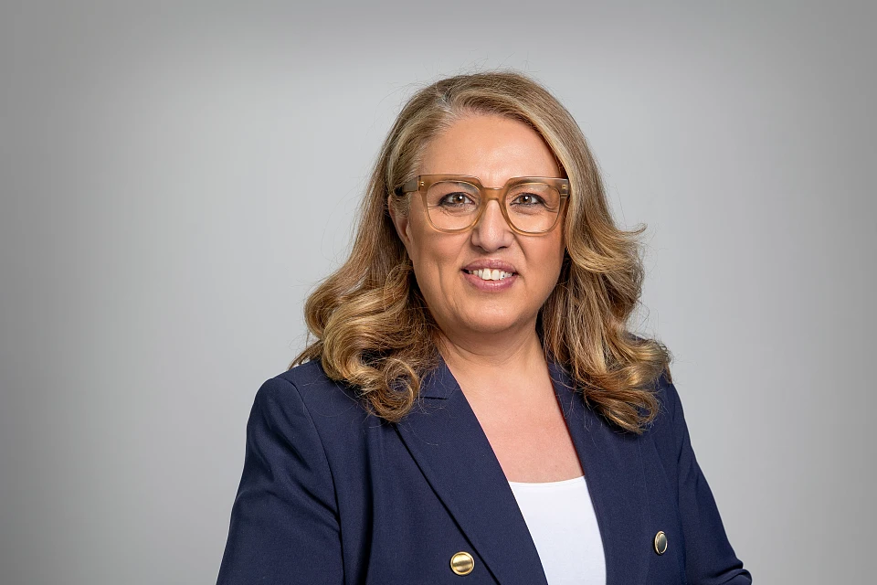 &Ouml;zlem &Uuml;nsal