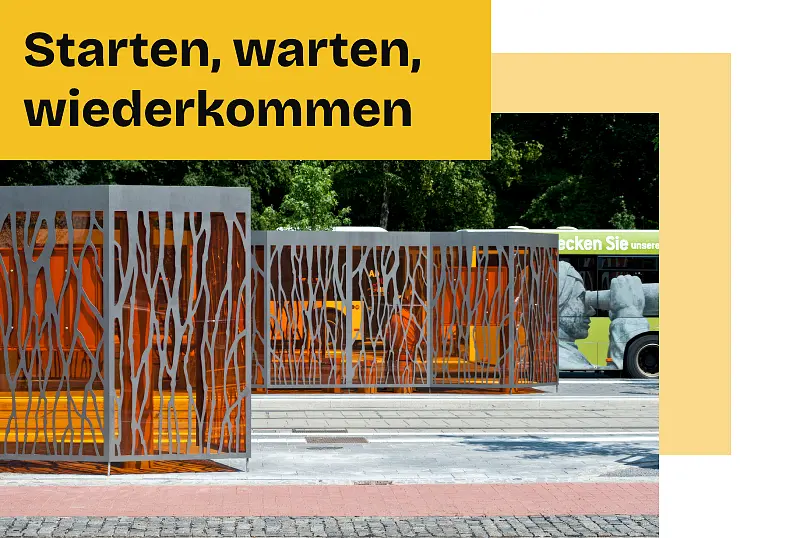 Das Foto zeigt Wartehäuschen an der Umsteigestelle Huckelriede