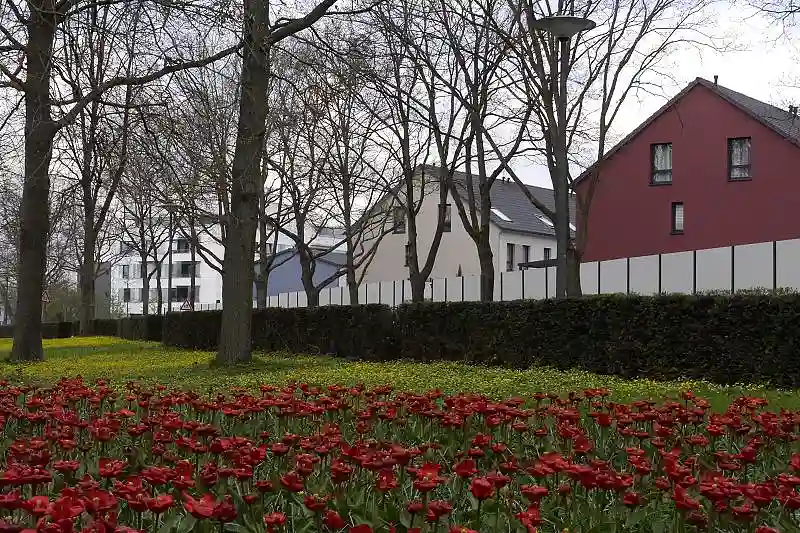 Reihenhäuser am Buntentorsdeich - die Neubebauung einer Militärbrache