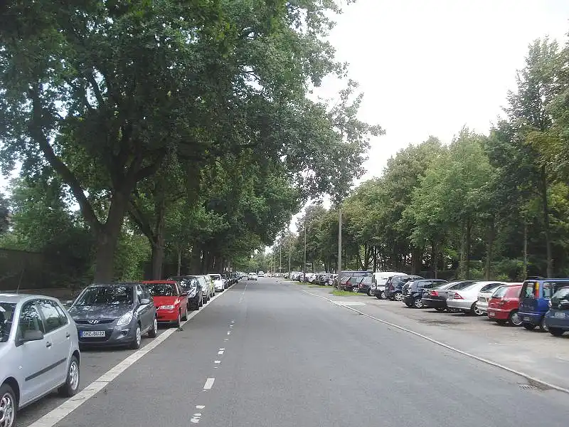 Der gr&ouml;&szlig;te Parkplatz in Huckelriede