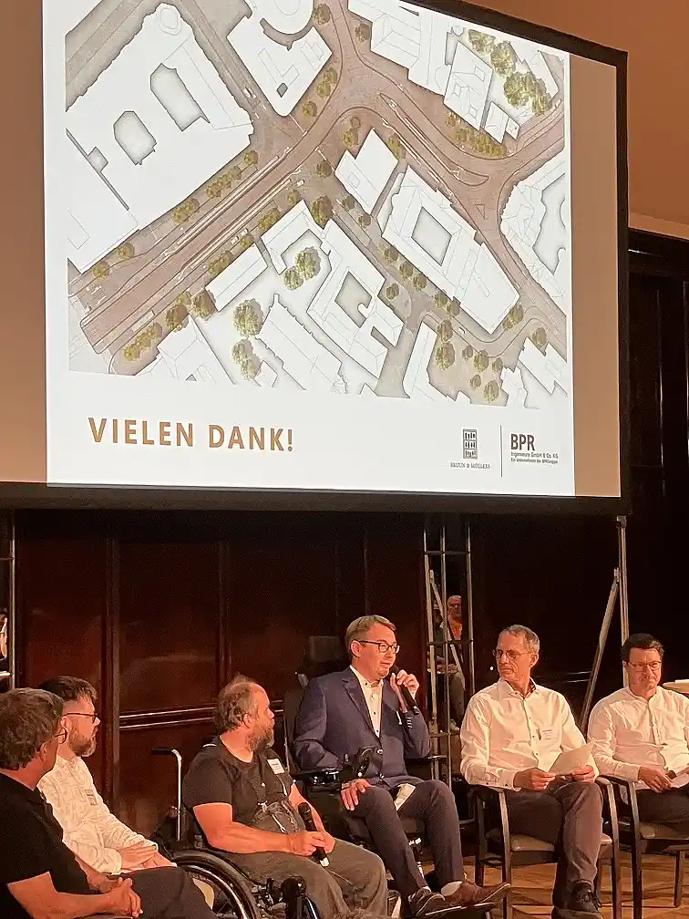 Nahaufnahme der Vortragenden