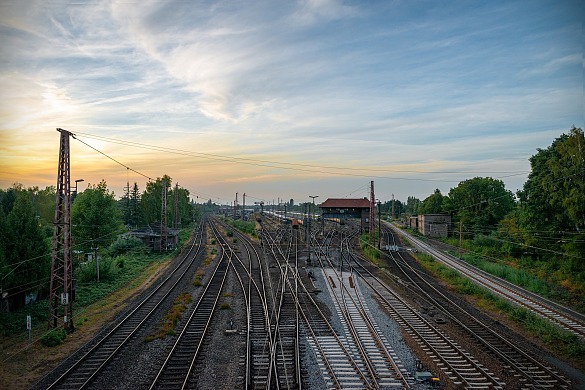 Blick auf Eisenbahngleise am Bremer Bahnhof