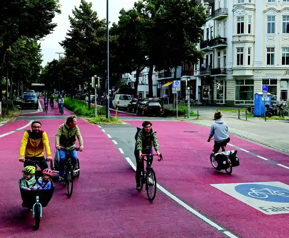 Fahrradstra&szlig;e Parkallee