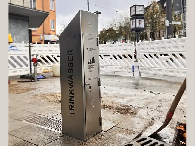 Bild des neuen Trinkwasserbrunnens am Hans-Koschnick-Platz