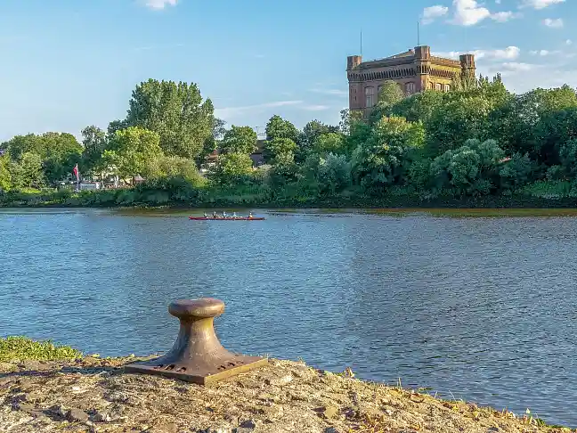 Blick über die Weser zur 